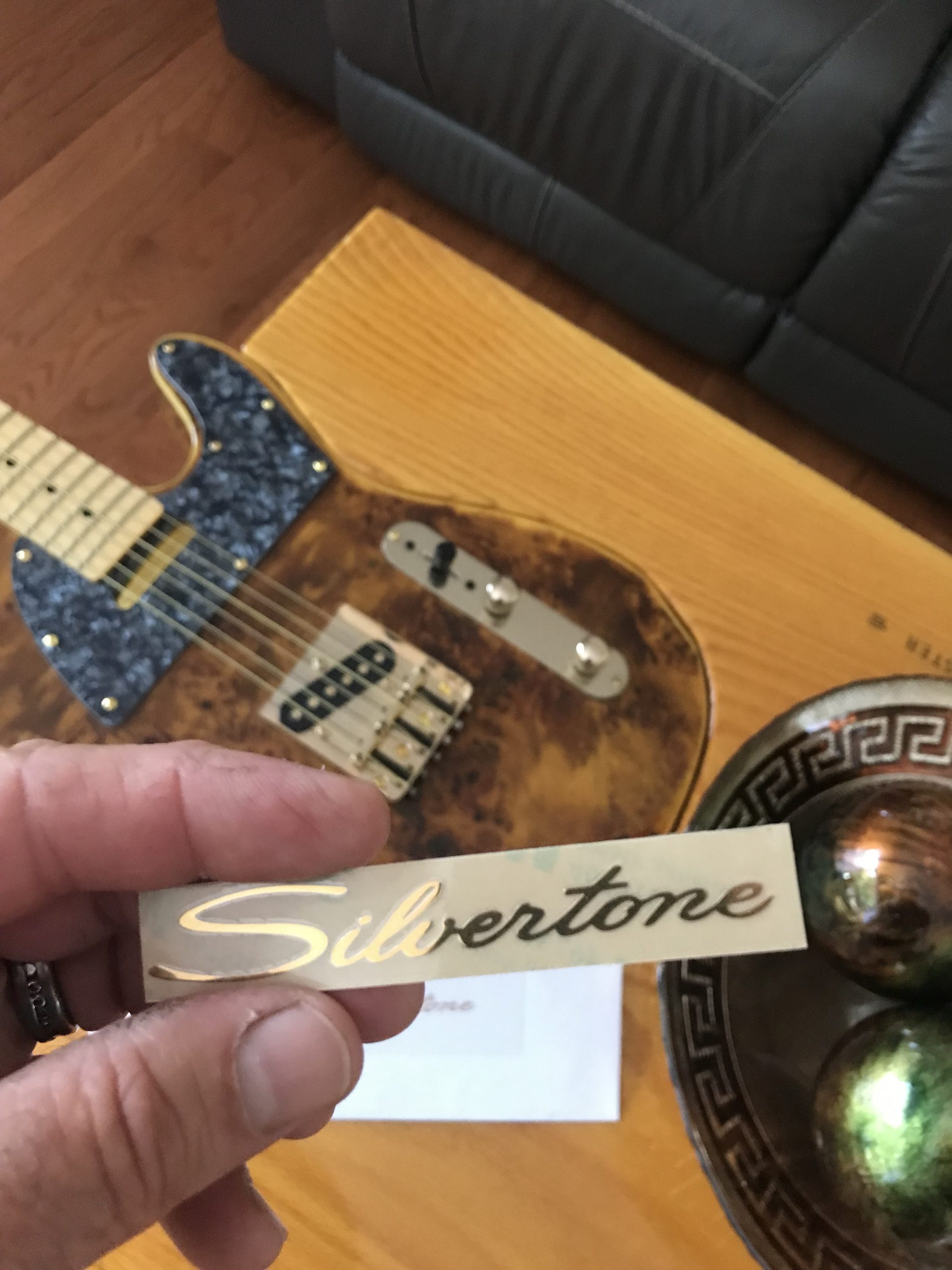 Silvertone Guitar Decal M90 - Image 2