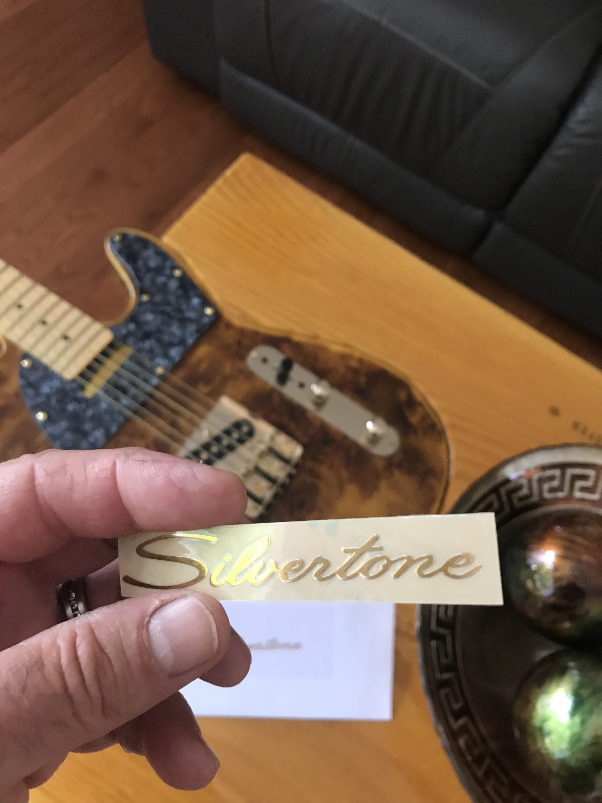 Silvertone Guitar Decal M90 - Image 3